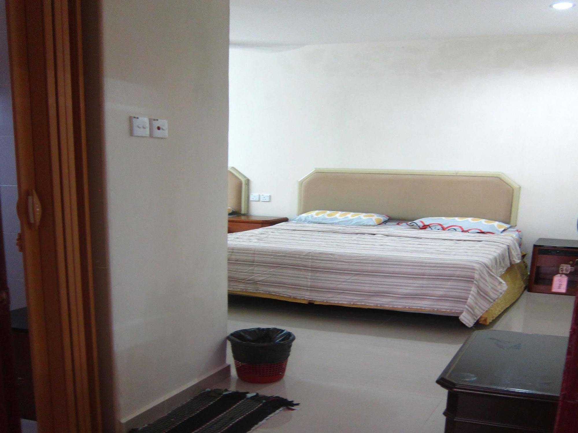 Skudai Baru Hotel Johor Bahru Eksteriør billede